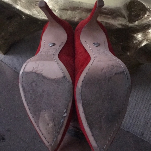 Pumps - Picture 3 of 3